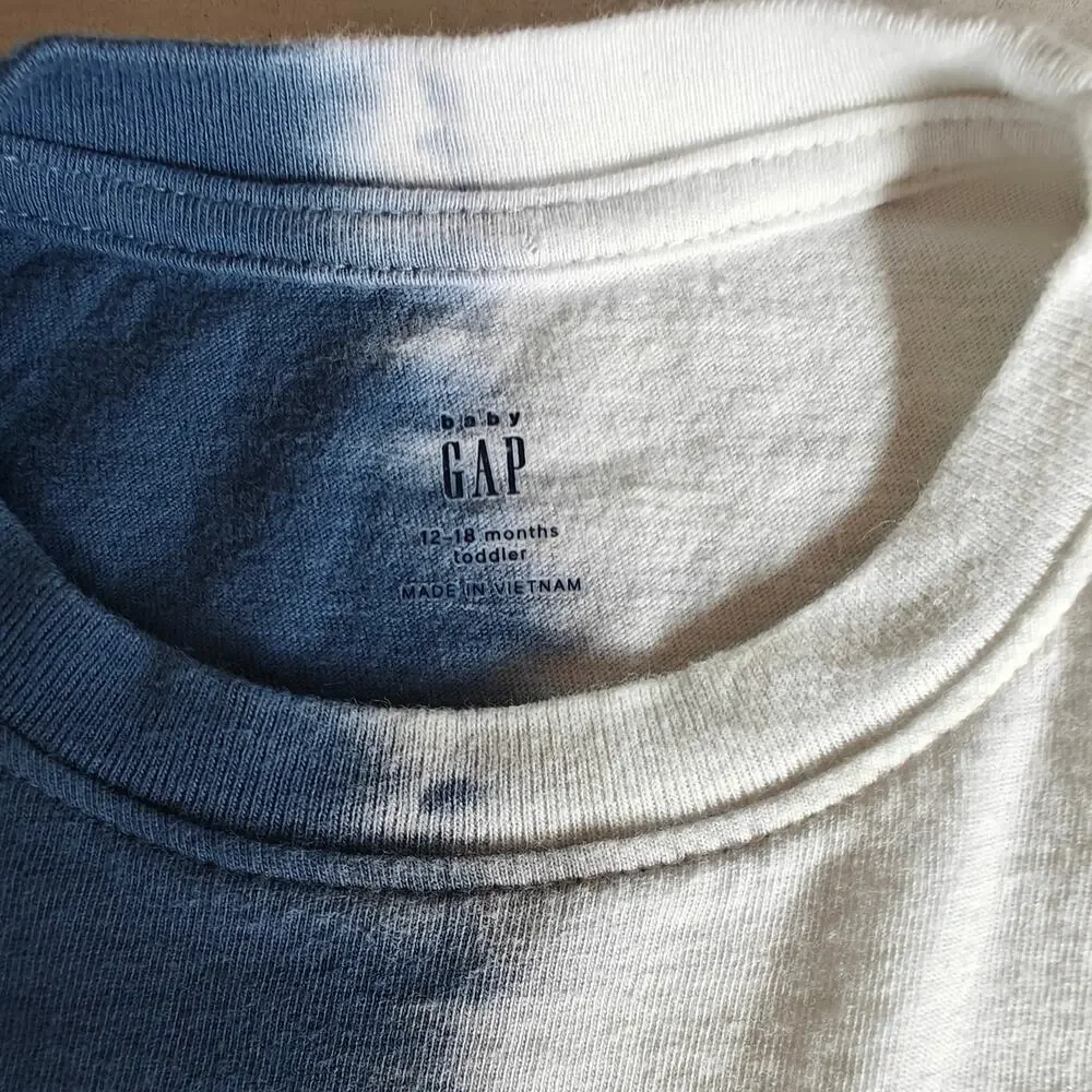 Baby Gap dip-dye pocket tee 12–18M blue/white toddler short sleeve